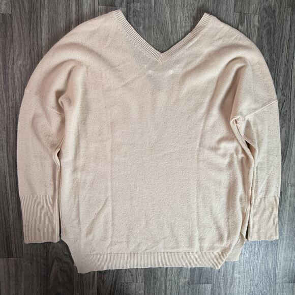 Max Studio Beige 100% 2-Ply Cashmere V-Neck Sweater Women’s Small Pullover Top - Picture 2 of 6